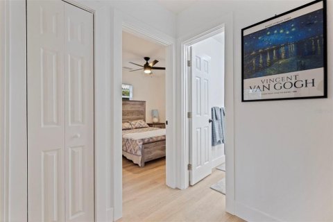 Купить виллу или дом в Сент-Питерсберг, Флорида 3 комнаты, 77.11м2, № 1905875 - фото 14