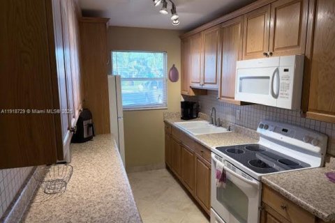 Condominio en venta en Boynton Beach, Florida, 2 dormitorios № 1975788 - foto 5