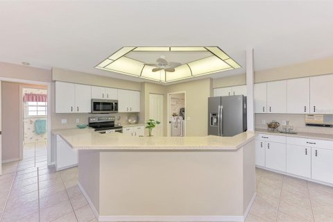 House in Venice, Florida 3 bedrooms, 190.36 sq.m. № 1870902 - photo 26