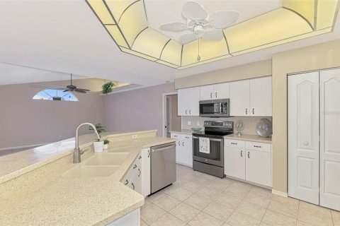 House in Venice, Florida 3 bedrooms, 190.36 sq.m. № 1870902 - photo 28