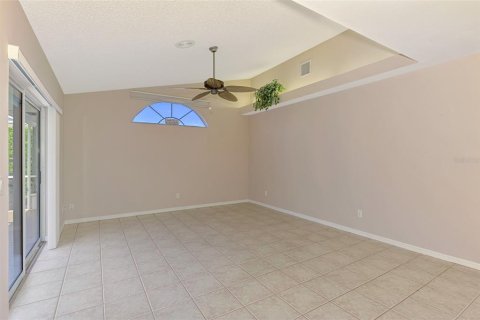 House in Venice, Florida 3 bedrooms, 190.36 sq.m. № 1870902 - photo 20