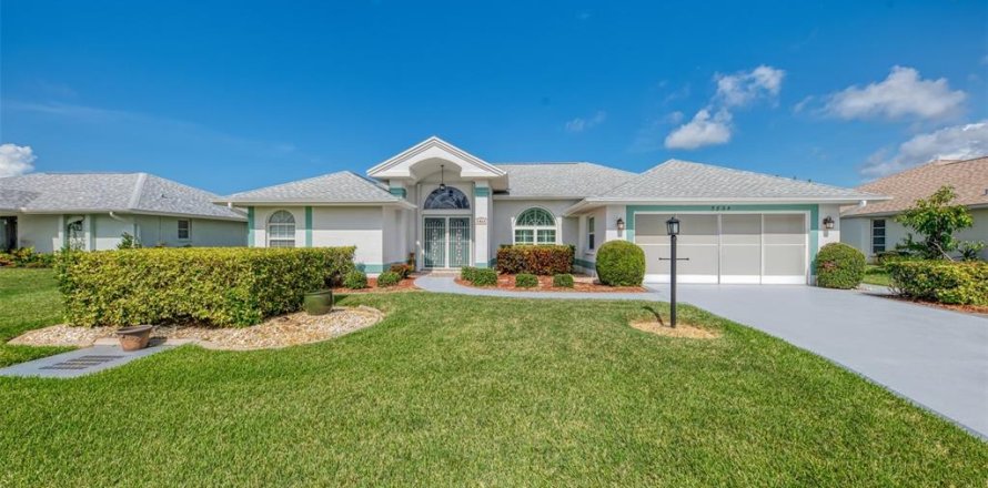 House in Venice, Florida 3 bedrooms, 190.36 sq.m. № 1870902