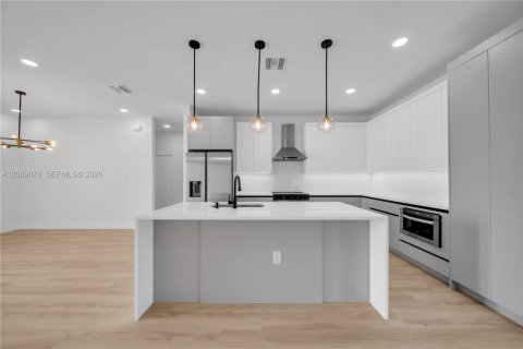 Villa ou maison à vendre à North Port, Floride: 4 chambres, 223.06 m2 № 2072379 - photo 6