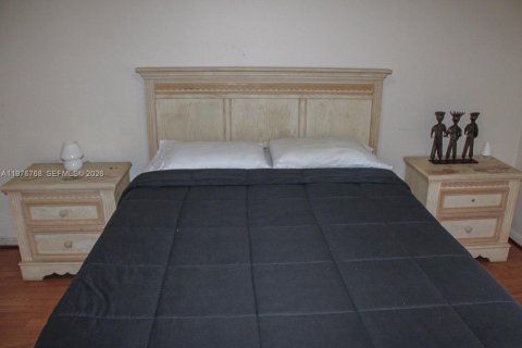 Купить кондоминиум в Майами, Флорида 2 спальни, 88.72м2, № 2040577 - фото 10