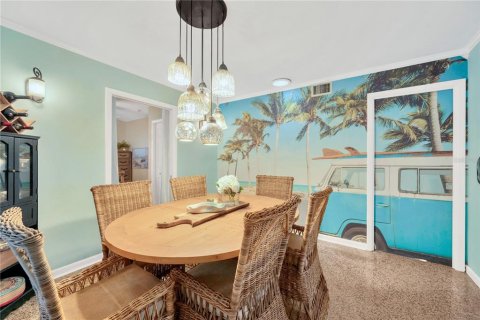 House in Tampa, Florida 3 bedrooms, 121.24 sq.m. № 1811028 - photo 19