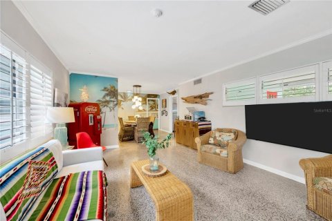 House in Tampa, Florida 3 bedrooms, 121.24 sq.m. № 1811028 - photo 11