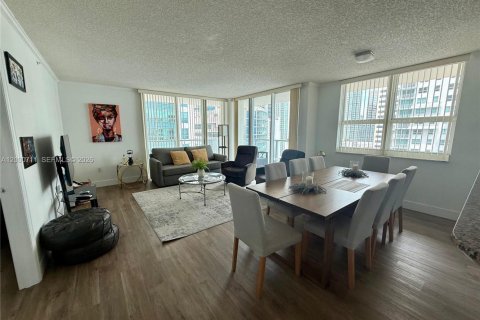 Copropriété à vendre à Miami, Floride: 3 chambres, 136.57 m2 № 2066371 - photo 9