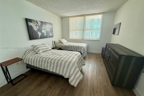 Copropriété à vendre à Miami, Floride: 3 chambres, 136.57 m2 № 2066371 - photo 10