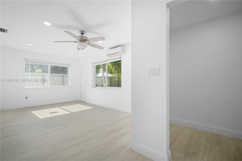 Купить виллу или дом в Мирамар, Флорида 4 спальни, 139.63м2, № 1995272 - фото 21