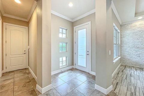 Casa en alquiler en Orlando, Florida, 5 dormitorios, 367.24 m2 № 2235601 - foto 6