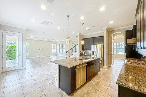 Casa en alquiler en Orlando, Florida, 5 dormitorios, 367.24 m2 № 2235601 - foto 13