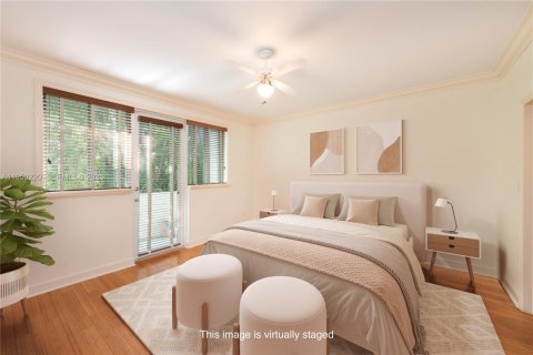 Townhouse in Coral Gables, Florida 3 bedrooms, 186.73 sq.m. № 2019799 - photo 17