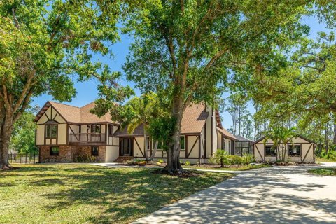 House in Venice, Florida 6 bedrooms, 445.19 sq.m. № 1651247 - photo 2
