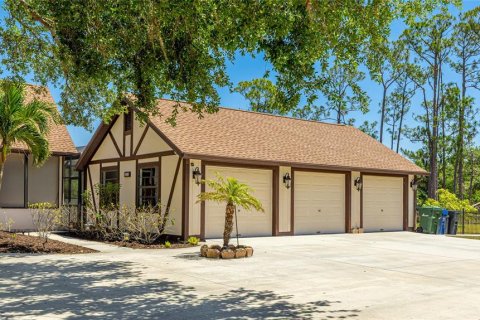House in Venice, Florida 6 bedrooms, 445.19 sq.m. № 1651247 - photo 10