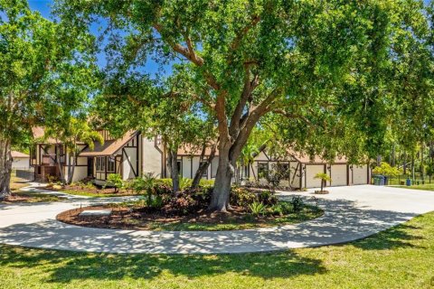 House in Venice, Florida 6 bedrooms, 445.19 sq.m. № 1651247 - photo 4