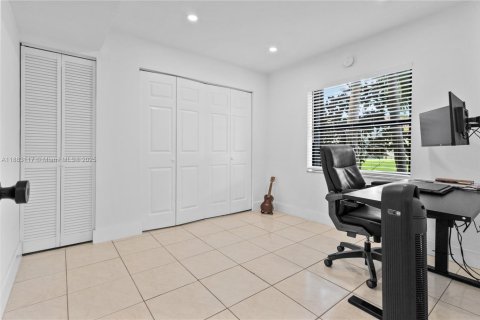 Copropriété à louer à Hialeah, Floride: 3 chambres, 91.04 m2 № 1929573 - photo 22