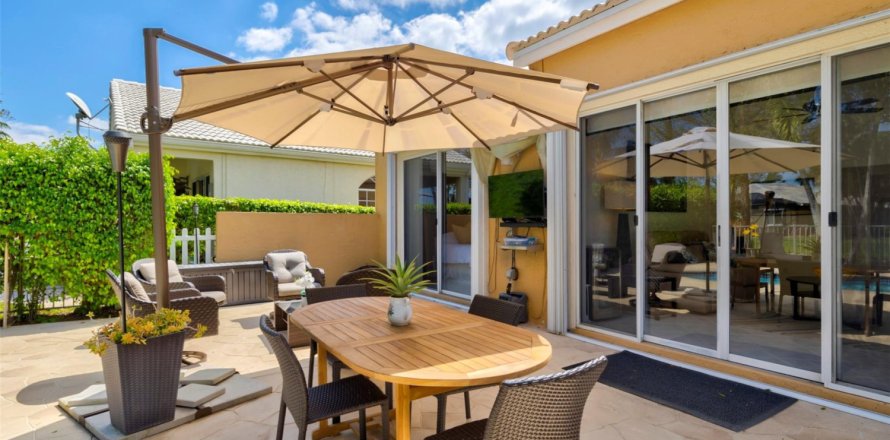 Casa en Coral Springs, Florida 4 dormitorios, 198.07 m2 № 1207651