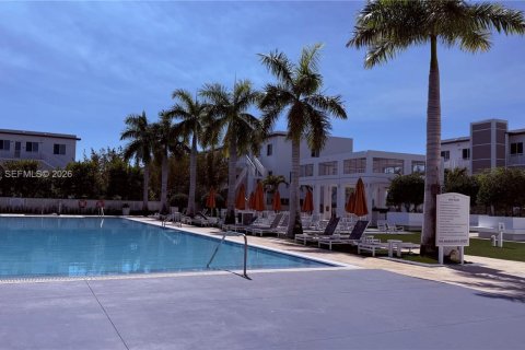 Copropriété à vendre à Doral, Floride: 3 chambres, 122.17 m2 № 2091197 - photo 27