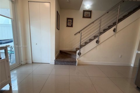 Copropriété à vendre à Doral, Floride: 3 chambres, 122.17 m2 № 2091197 - photo 12