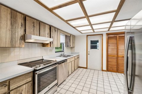 Купить виллу или дом в Бруксвилл, Флорида 3 комнаты, 178.19м2, № 2215512 - фото 17