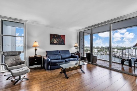 Copropriété à vendre à North Bay Village, Floride: 1 chambre, 98.2 m2 № 1967362 - photo 11