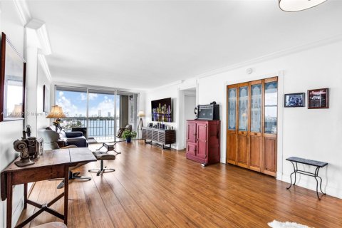 Copropriété à vendre à North Bay Village, Floride: 1 chambre, 98.2 m2 № 1967362 - photo 8