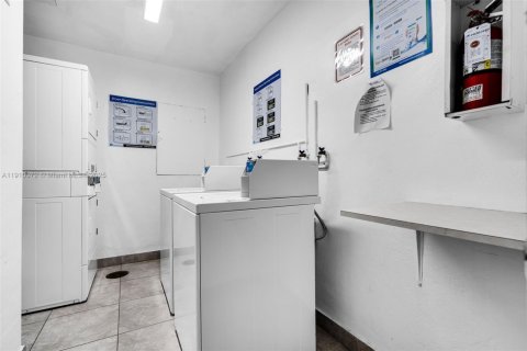 Copropriété à vendre à North Bay Village, Floride: 1 chambre, 98.2 m2 № 1967362 - photo 25