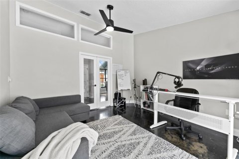 House in Tampa, Florida 4 bedrooms, 178 sq.m. № 1761167 - photo 25