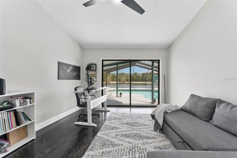 House in Tampa, Florida 4 bedrooms, 178 sq.m. № 1761167 - photo 24