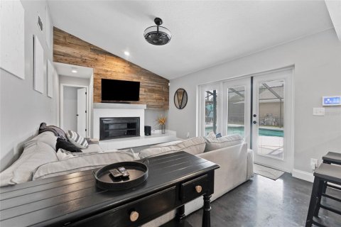 House in Tampa, Florida 4 bedrooms, 178 sq.m. № 1761167 - photo 9