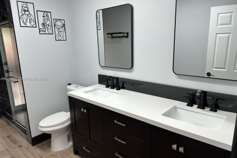 Купить виллу или дом в Хомстед, Флорида 4 спальни, 259.85м2, № 2043619 - фото 19