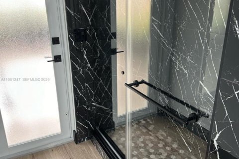 Купить виллу или дом в Хомстед, Флорида 4 спальни, 259.85м2, № 2043619 - фото 18