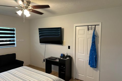 Купить виллу или дом в Хомстед, Флорида 4 спальни, 259.85м2, № 2043619 - фото 27