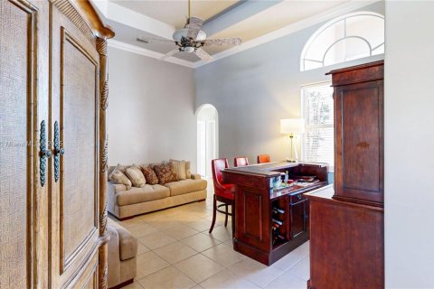 Casa en venta en Homestead, Florida, 5 dormitorios, 228.54 m2 № 1954949 - foto 10