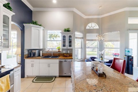 Casa en venta en Homestead, Florida, 5 dormitorios, 228.54 m2 № 1954949 - foto 20