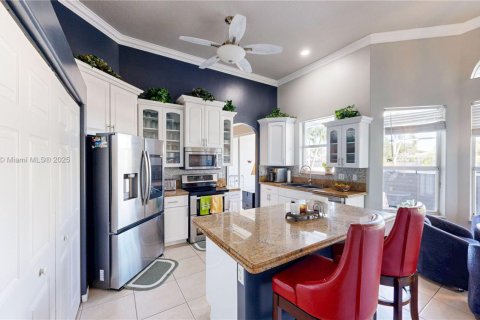 Casa en venta en Homestead, Florida, 5 dormitorios, 228.54 m2 № 1954949 - foto 19