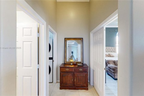 Casa en venta en Homestead, Florida, 5 dormitorios, 228.54 m2 № 1954949 - foto 21