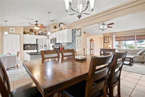 Villa ou maison à vendre à Ocala, Floride: 3 chambres, 175.77 m2 № 2313321 - photo 17