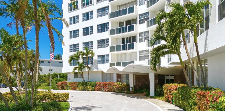Condo in West Palm Beach, Florida, 1 bedroom  № 1174462