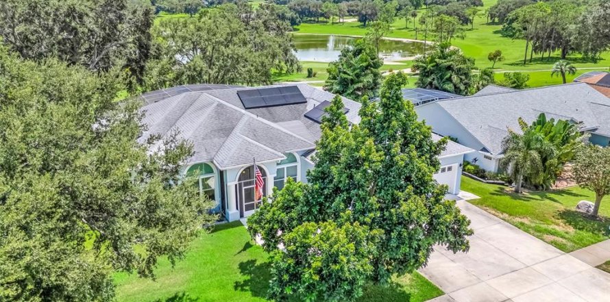 Villa ou maison à Clermont, Floride 3 chambres, 202.34 m2 № 1918059