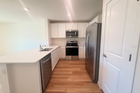 Touwnhouse à louer à Gainesville, Floride: 3 chambres, 135.45 m2 № 2431095 - photo 5