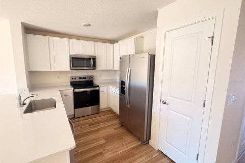 Touwnhouse à louer à Gainesville, Floride: 3 chambres, 135.45 m2 № 2431095 - photo 4