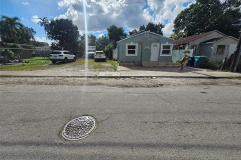 Villa ou maison à vendre à Miami, Floride: 3 chambres, 109.72 m2 № 1997480 - photo 2