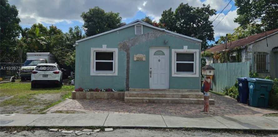 Villa ou maison à Miami, Floride 3 chambres, 109.72 m2 № 1997480