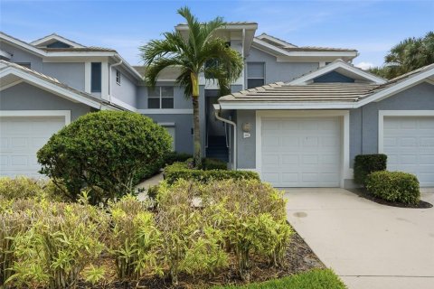 Copropriété à vendre à Naples, Floride: 3 chambres, 155.05 m2 № 2290992 - photo 2