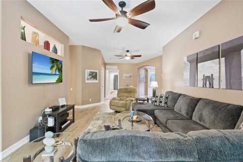 Copropriété à vendre à Naples, Floride: 3 chambres, 155.05 m2 № 2290992 - photo 11