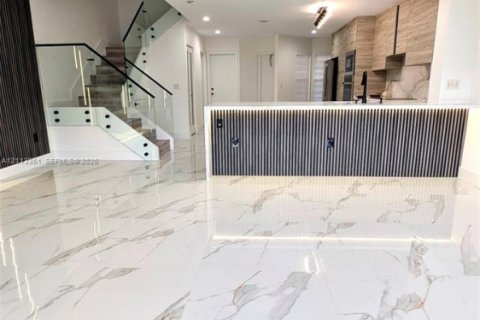 Touwnhouse à louer à Boca Raton, Floride: 3 chambres, 157.75 m2 № 2439365 - photo 8