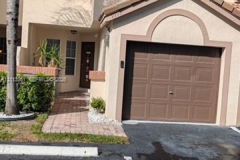 Touwnhouse à louer à Boca Raton, Floride: 3 chambres, 157.75 m2 № 2439365 - photo 2