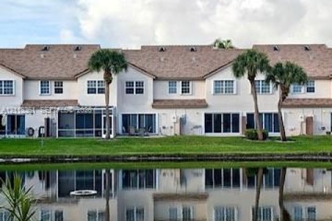 Touwnhouse à louer à Boca Raton, Floride: 3 chambres, 157.75 m2 № 2439365 - photo 24