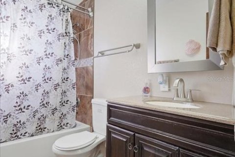 Casa en venta en Winter Haven, Florida, 4 dormitorios, 193.05 m2 № 2211791 - foto 29
